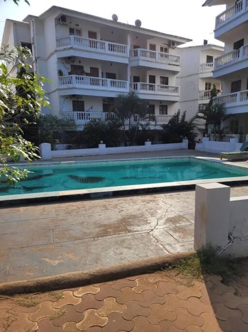 Comfortable 1Bhk Resort Aptmt With Pool At Candolim For 4 Ppl Sinquerim Εξωτερικό φωτογραφία